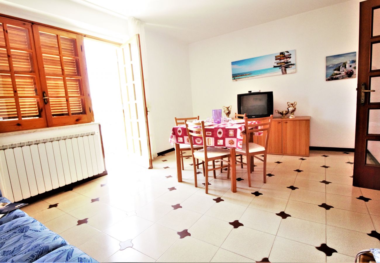 Apartment in Sperlonga - for a comfortable holiday 200 meters from the sea