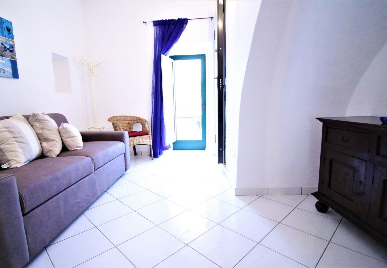 Apartment in Sperlonga - the atmosphere of the historic center in a single house