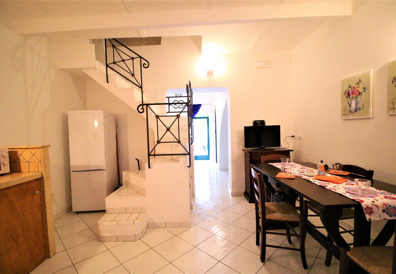 Apartment in Sperlonga - the atmosphere of the historic center in a single house