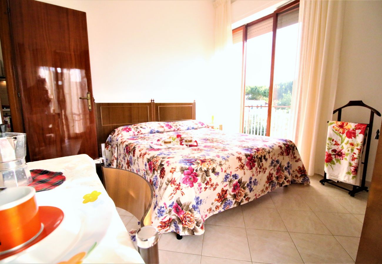 Apartment in Sperlonga - Nice one bedroom apartment a stone's throw from the sea