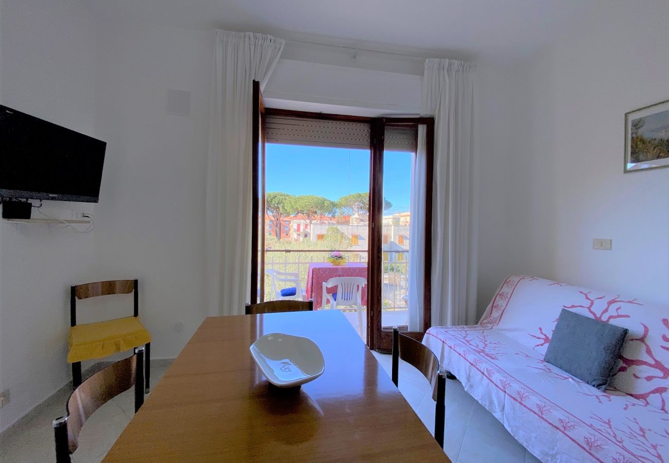 Apartment in Sperlonga - Nice one bedroom apartment a stone's throw from the sea