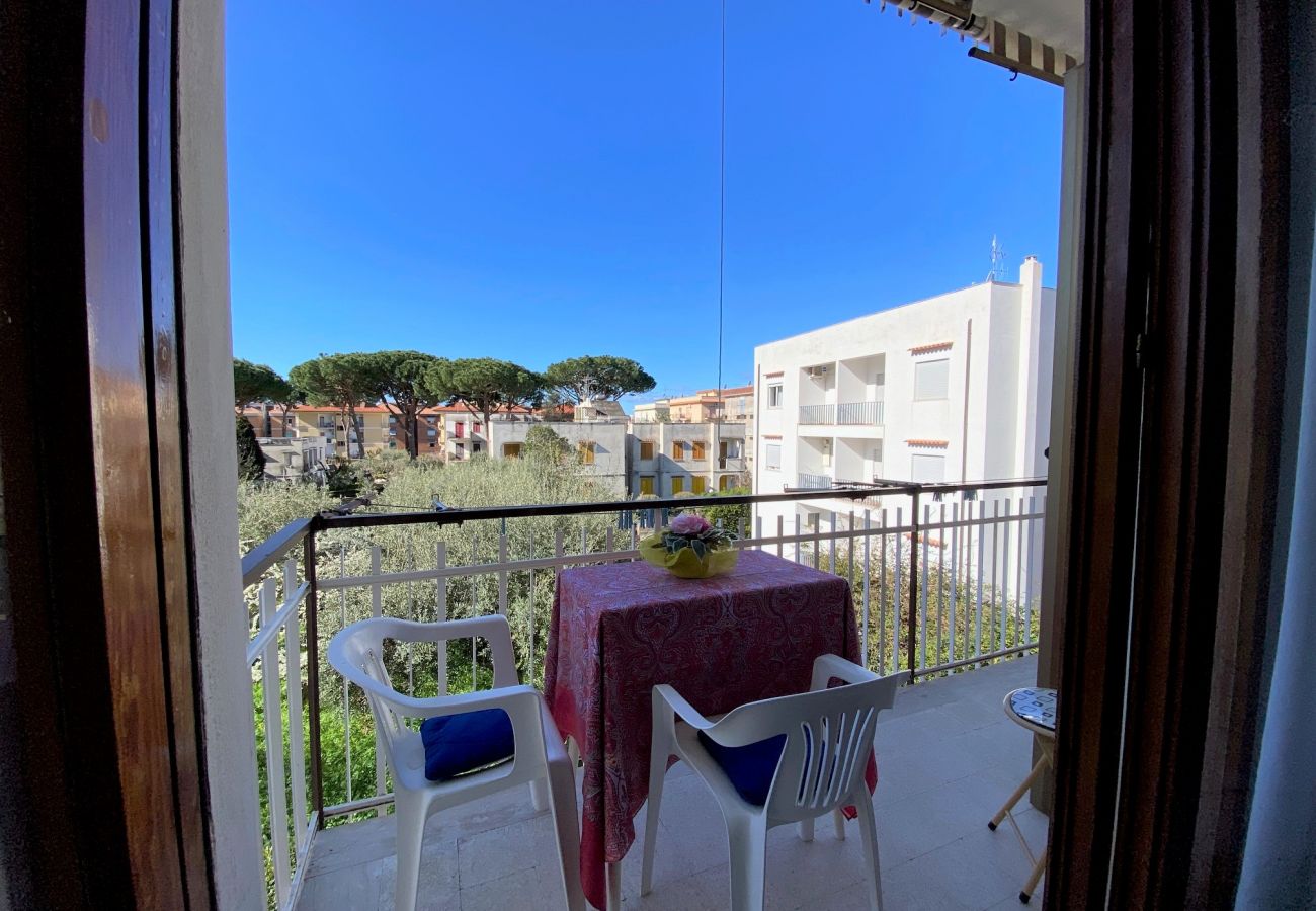 Apartment in Sperlonga - Nice one bedroom apartment a stone's throw from the sea