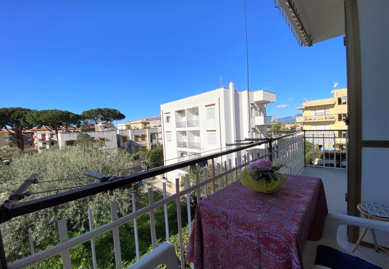 Apartment in Sperlonga - Nice one bedroom apartment a stone's throw from the sea