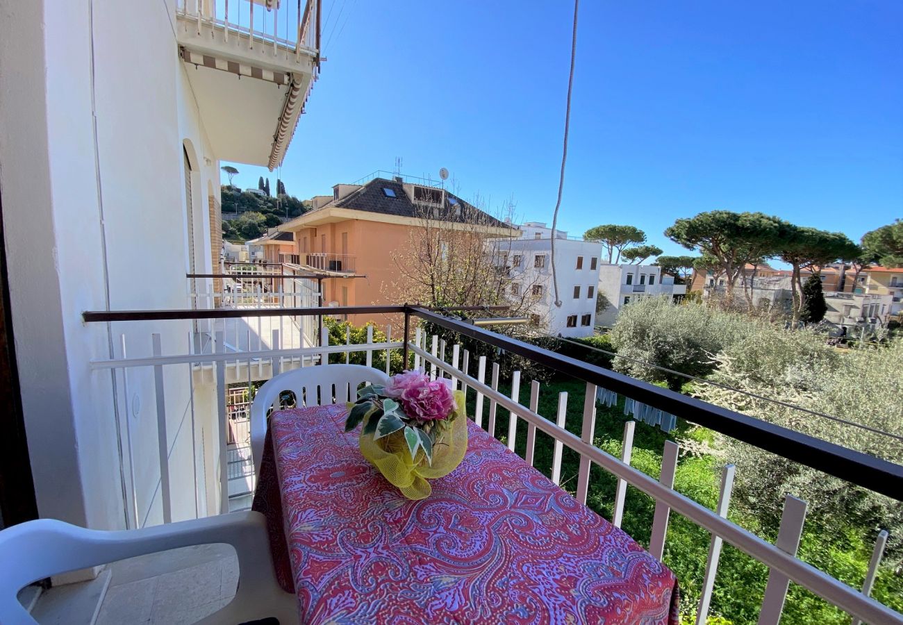 Apartment in Sperlonga - Nice one bedroom apartment a stone's throw from the sea