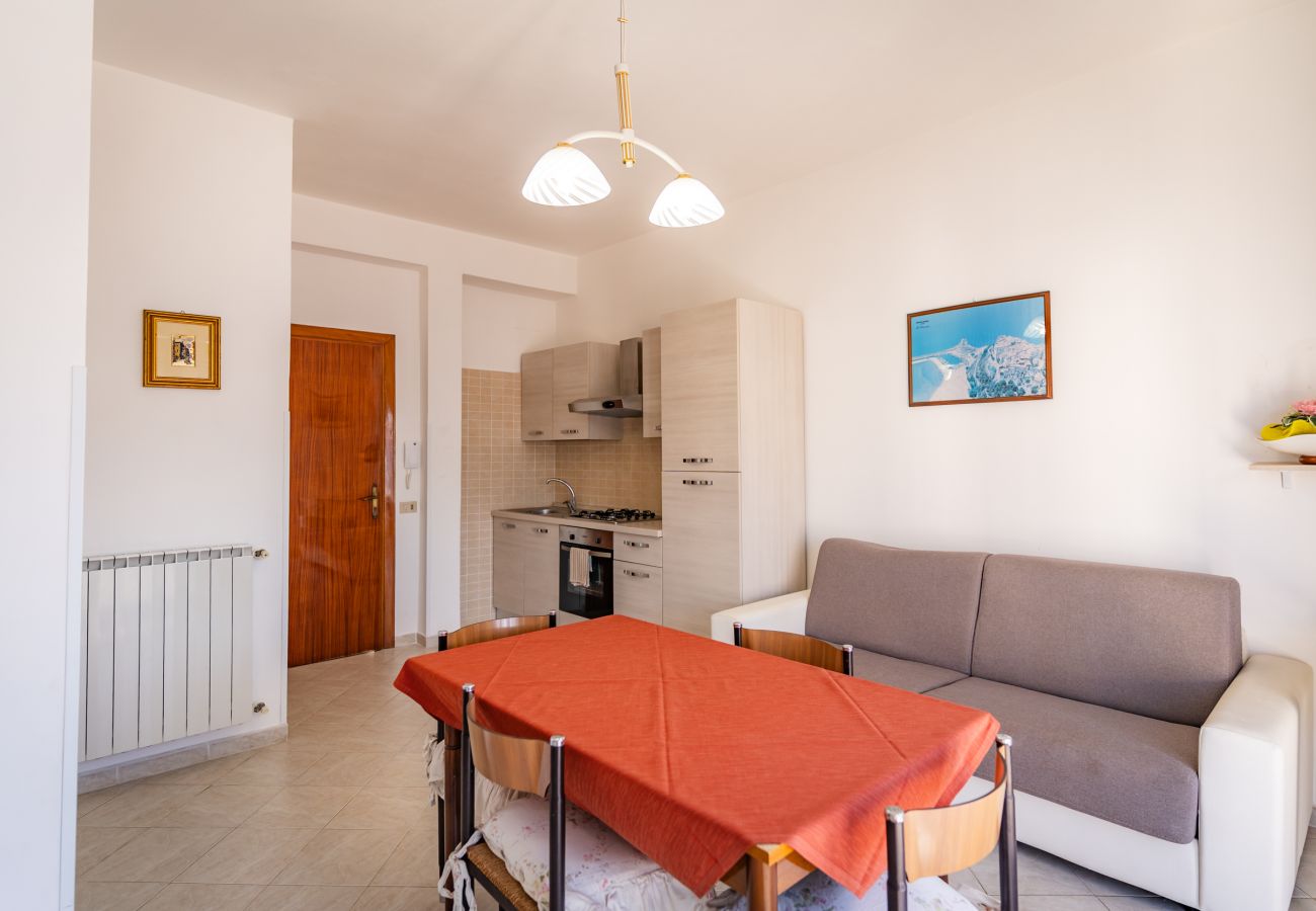 Apartment in Sperlonga - Nice one bedroom apartment a stone's throw from the sea