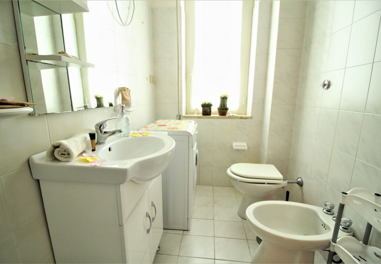 Apartment in Sperlonga - fantastic for a holiday with vistal sea