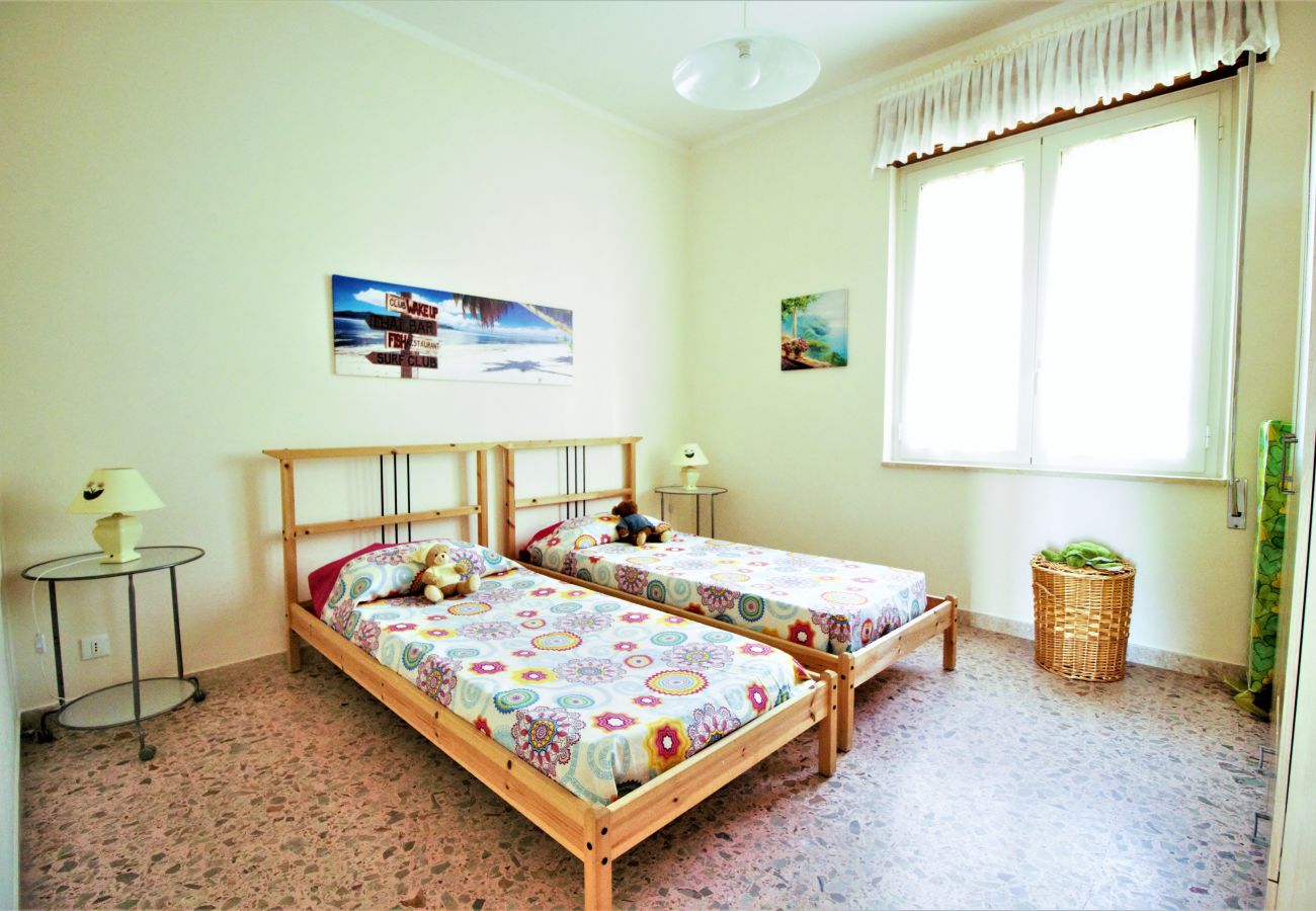 Apartment in Sperlonga - fantastic for a holiday with vistal sea