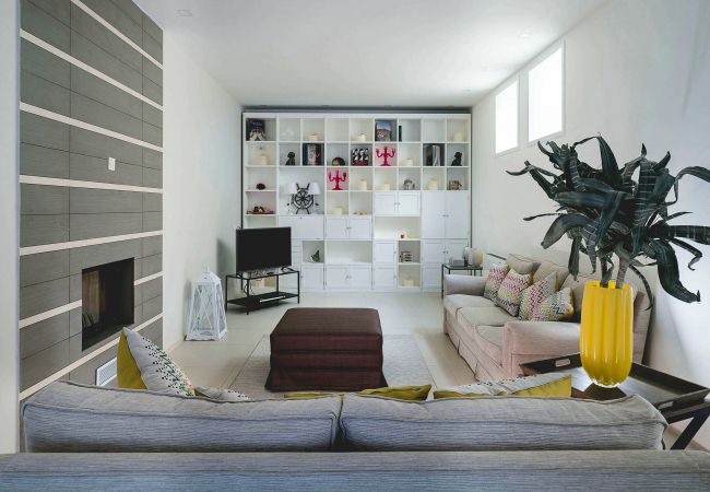 Villa in Cefalù - Seafront villa with terrace, Cefalù, Sicily Villa in Cefalù - Seafront villa with terrace, Cefalù, Sicily