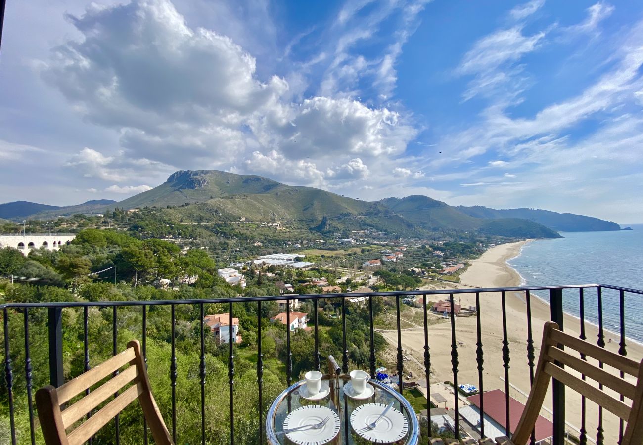 Apartment in Sperlonga - Fantastic two-room apartment with sea view