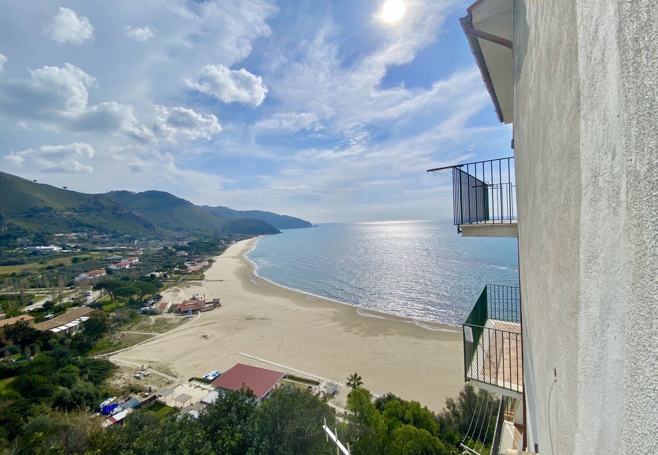 Apartment in Sperlonga - Fantastic two-room apartment with sea view