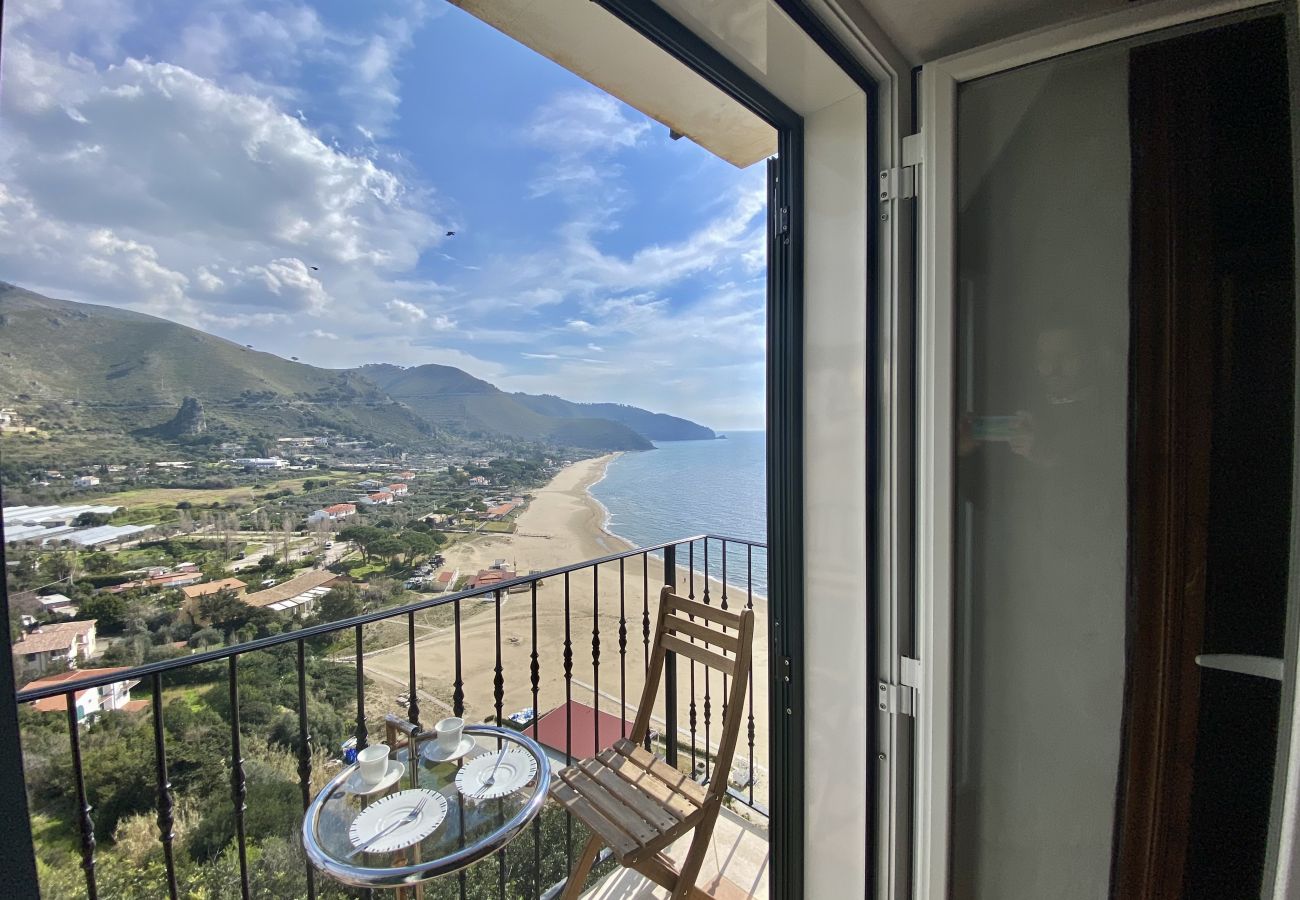 Apartment in Sperlonga - Fantastic two-room apartment with sea view