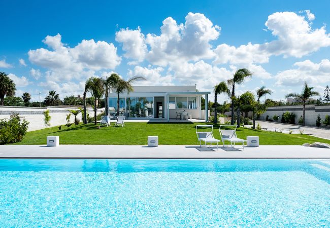 House in Marsala - Beautiful house. 300 metres from beach. Shared pool. Marsala, Sicily - Diantia House in Marsala - Beautiful house. 300 metres from beach. Shared pool. Marsala, Sicily - Diantia