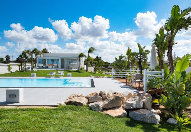 House in Marsala - Beautiful house. 300 metres from beach. Shared pool. Marsala, Sicily - Diantia House in Marsala - Beautiful house. 300 metres from beach. Shared pool. Marsala, Sicily - Diantia