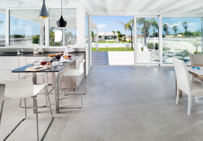 House in Marsala - Beautiful house. 300 metres from beach. Shared pool. Marsala, Sicily - Diantia House in Marsala - Beautiful house. 300 metres from beach. Shared pool. Marsala, Sicily - Diantia