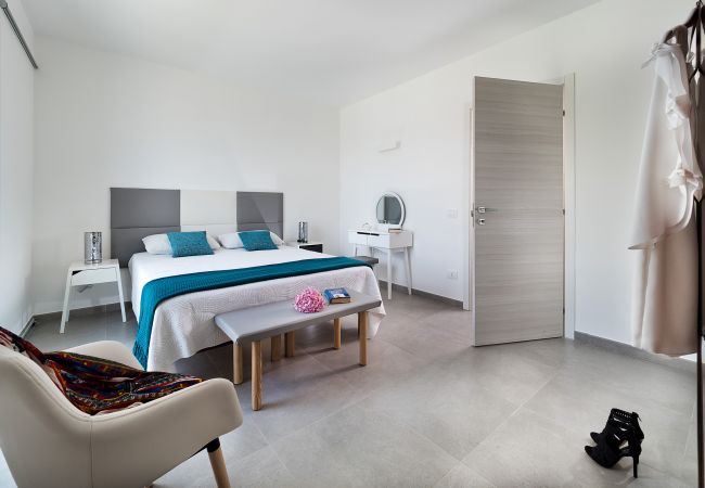 House in Marsala - Beautiful house. 300 metres from beach. Shared pool. Marsala, Sicily - Diantia House in Marsala - Beautiful house. 300 metres from beach. Shared pool. Marsala, Sicily - Diantia