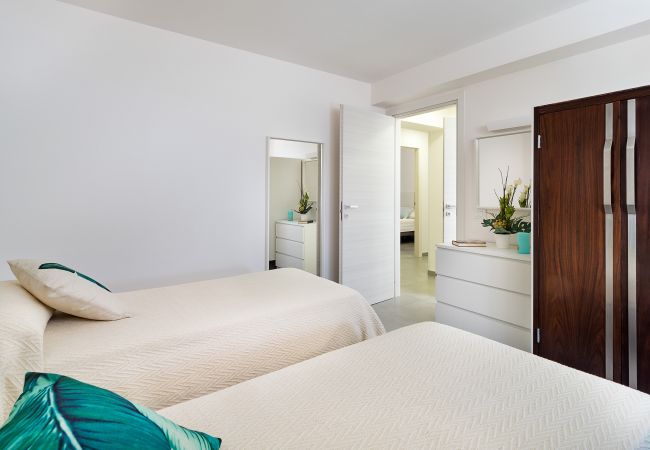 House in Marsala - Beautiful house. 300 metres from beach. Shared pool. Marsala, Sicily - Diantia House in Marsala - Beautiful house. 300 metres from beach. Shared pool. Marsala, Sicily - Diantia