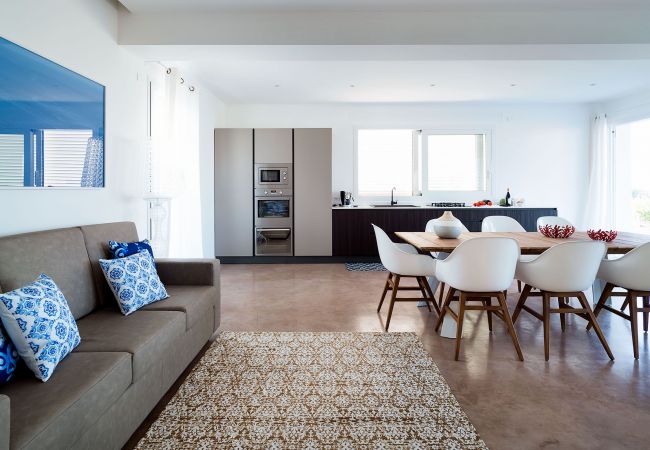 Villa in Noto - Seafront villa with pool near Syracuse, Sicily - Palma - 8 pax Villa in Noto - Seafront villa with pool near Syracuse, Sicily - Palma - 8 pax