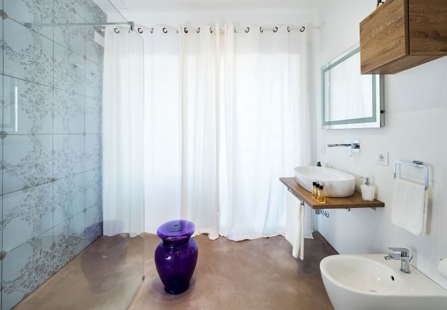 Villa in Noto - Seafront villa with pool near Syracuse, Sicily - Palma - 8 pax Villa in Noto - Seafront villa with pool near Syracuse, Sicily - Palma - 8 pax