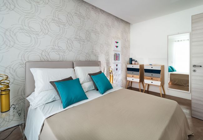 Villa in Noto - Seafront villa with pool near Syracuse, Sicily - Palma - 8 pax Villa in Noto - Seafront villa with pool near Syracuse, Sicily - Palma - 8 pax