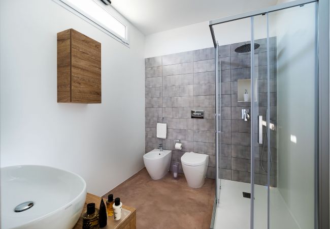 Villa in Noto - Seafront villa with pool near Syracuse, Sicily - Palma - 8 pax Villa in Noto - Seafront villa with pool near Syracuse, Sicily - Palma - 8 pax