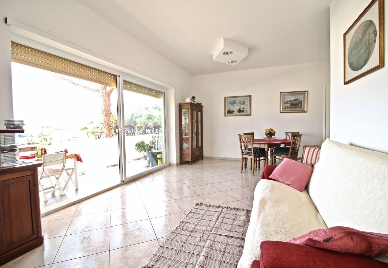 Apartment in Terracina - Fantastic sea view house just steps from the beach