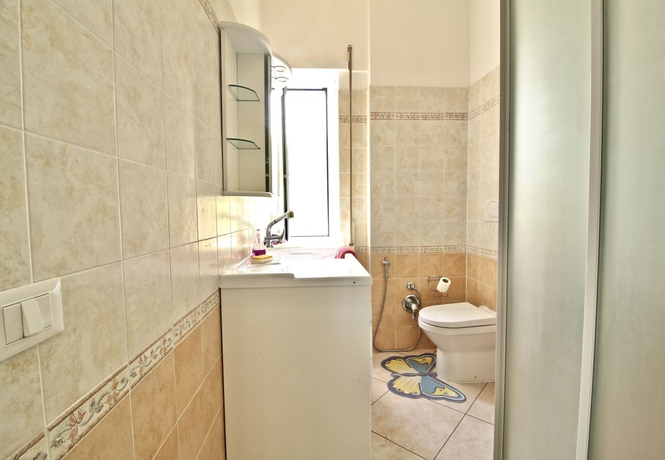 Apartment in Terracina - Fantastic sea view house just steps from the beach