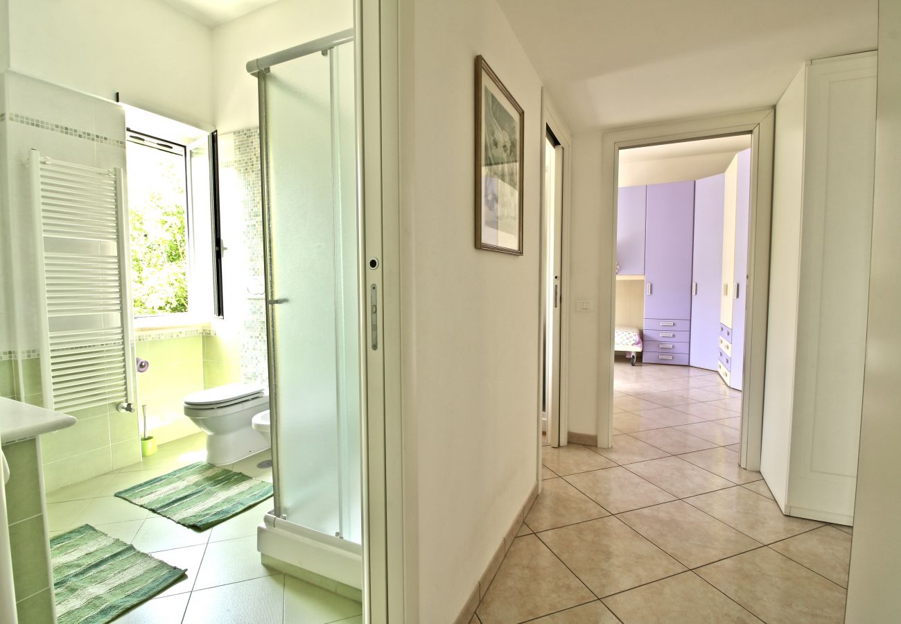 Apartment in Terracina - Fantastic sea view house just steps from the beach