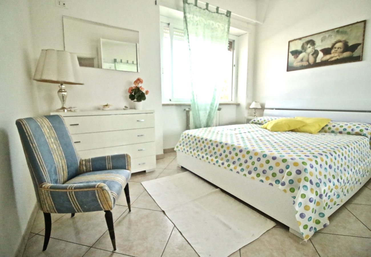Apartment in Terracina - Fantastic sea view house just steps from the beach