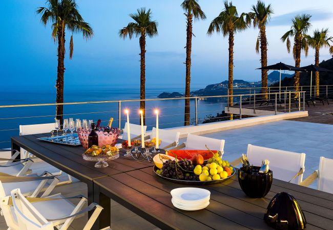 Villa in Letojanni - Luxury villa with pool in Taormina, Sicily Villa in Letojanni - Luxury villa with pool in Taormina, Sicily