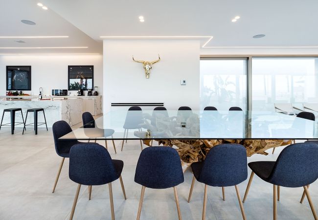 Villa in Letojanni - Luxury villa with pool in Taormina, Sicily Villa in Letojanni - Luxury villa with pool in Taormina, Sicily