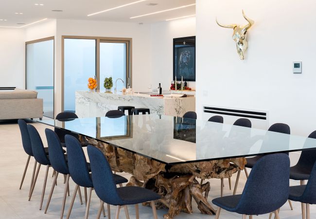 Villa in Letojanni - Luxury villa with pool in Taormina, Sicily Villa in Letojanni - Luxury villa with pool in Taormina, Sicily