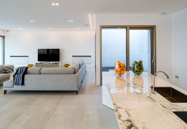 Villa in Letojanni - Luxury villa with pool in Taormina, Sicily Villa in Letojanni - Luxury villa with pool in Taormina, Sicily