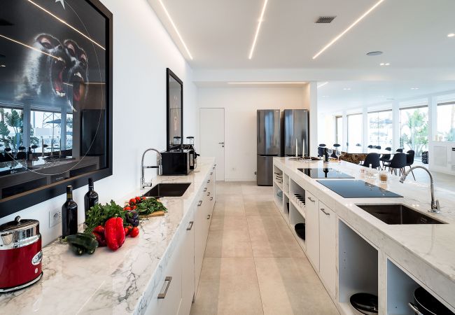 Villa in Letojanni - Luxury villa with pool in Taormina, Sicily Villa in Letojanni - Luxury villa with pool in Taormina, Sicily