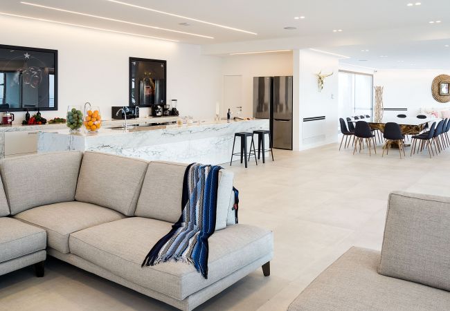 Villa in Letojanni - Luxury villa with pool in Taormina, Sicily Villa in Letojanni - Luxury villa with pool in Taormina, Sicily