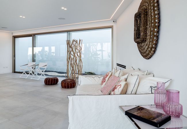 Villa in Letojanni - Luxury villa with pool in Taormina, Sicily Villa in Letojanni - Luxury villa with pool in Taormina, Sicily