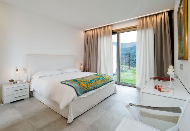 Villa in Letojanni - Luxury villa with pool in Taormina, Sicily Villa in Letojanni - Luxury villa with pool in Taormina, Sicily