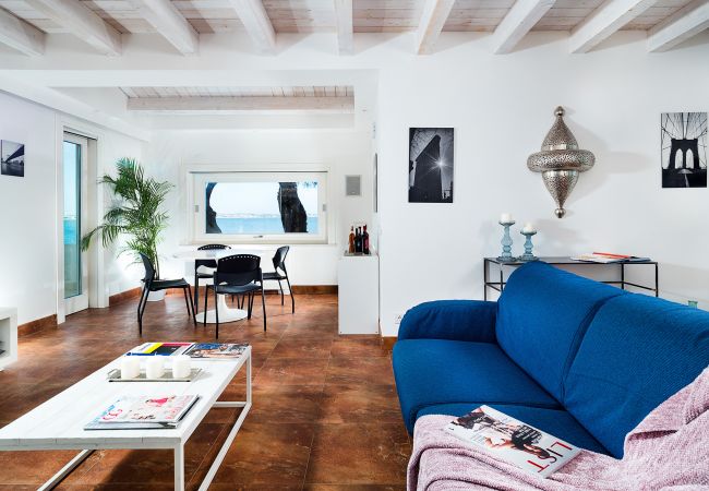 Villa in Ispica - Seafront villa in Porto Ulisse, Ispica, Sicily Villa in Ispica - Seafront villa in Porto Ulisse, Ispica, Sicily