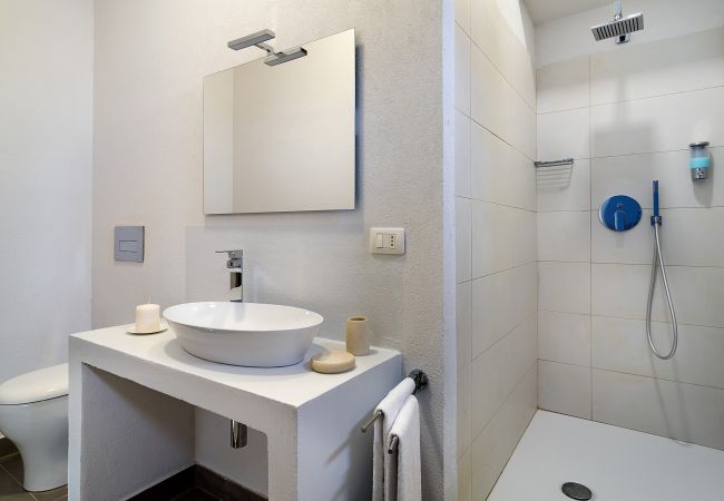 Villa in Ispica - Seafront villa in Porto Ulisse, Ispica, Sicily Villa in Ispica - Seafront villa in Porto Ulisse, Ispica, Sicily