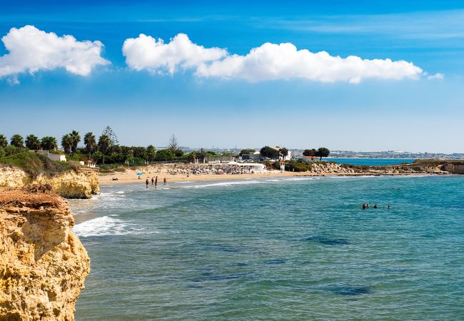 Villa in Ispica - Seafront villa in Porto Ulisse, Ispica, Sicily Villa in Ispica - Seafront villa in Porto Ulisse, Ispica, Sicily