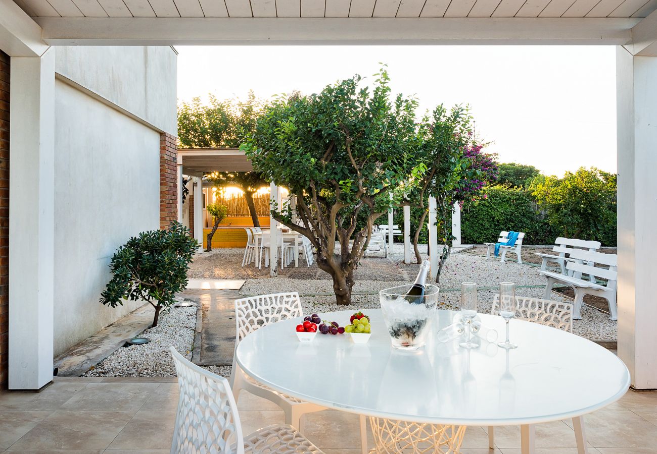 Villa in Ispica - Seafront villa in Porto Ulisse, Ispica, Sicily