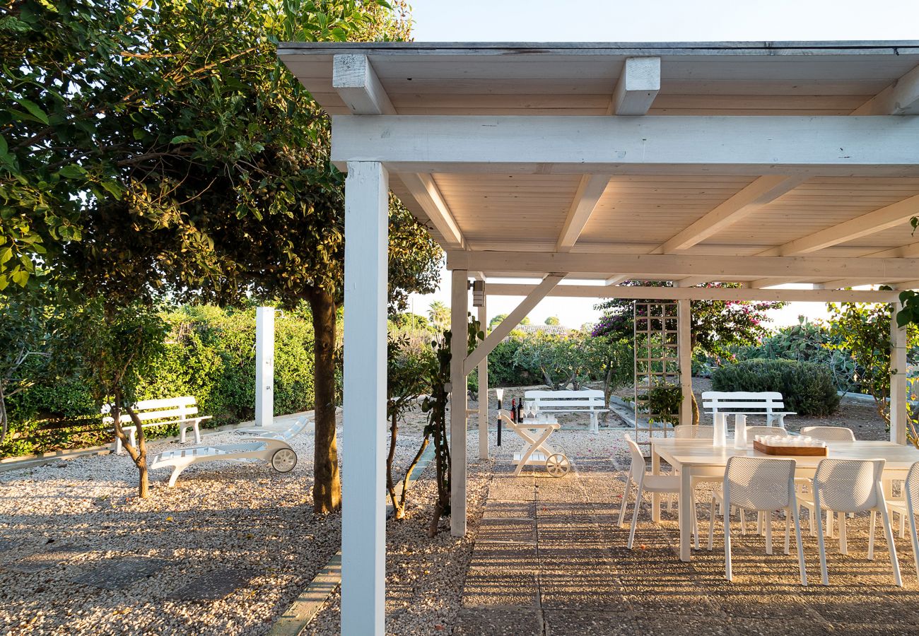 Villa in Ispica - Seafront villa in Porto Ulisse, Ispica, Sicily