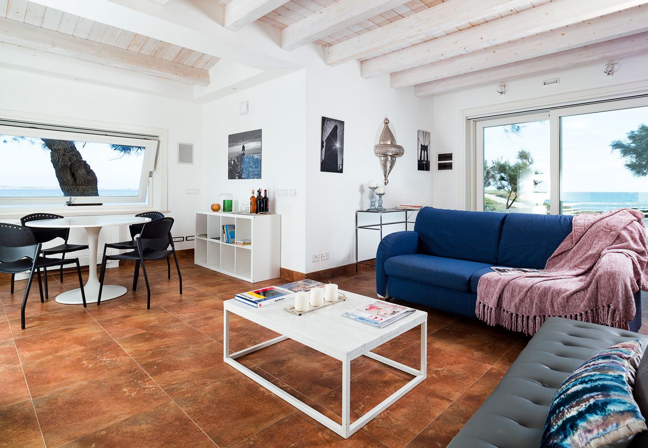 Villa in Ispica - Seafront villa in Porto Ulisse, Ispica, Sicily
