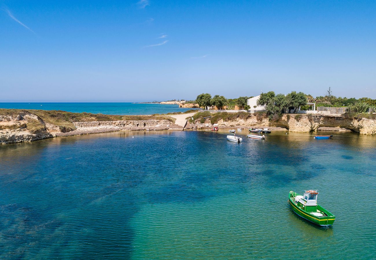 Villa in Ispica - Seafront villa in Porto Ulisse, Ispica, Sicily