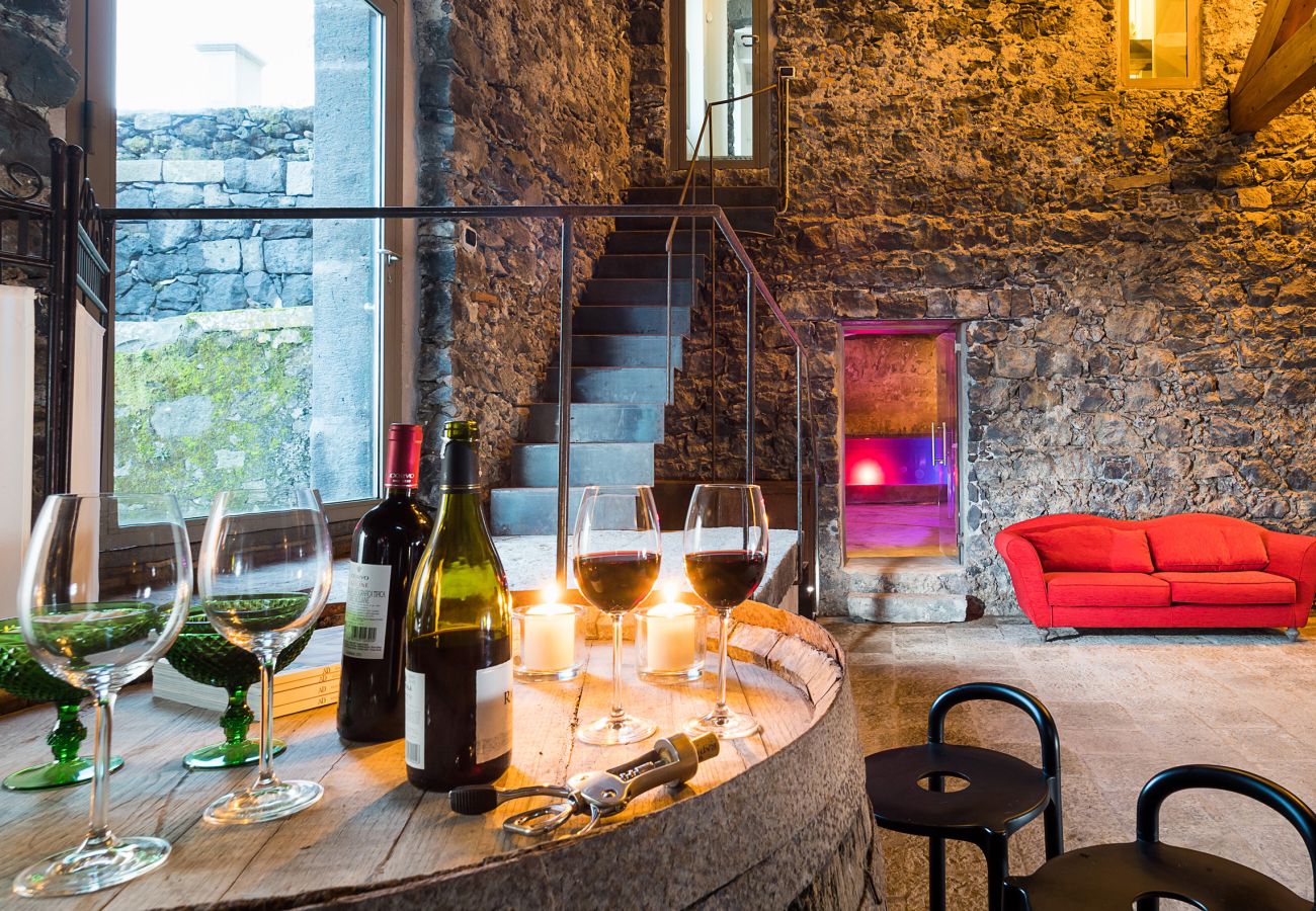 Villa in Zafferana Etnea - Villa with private pool, wellness and small football pitch