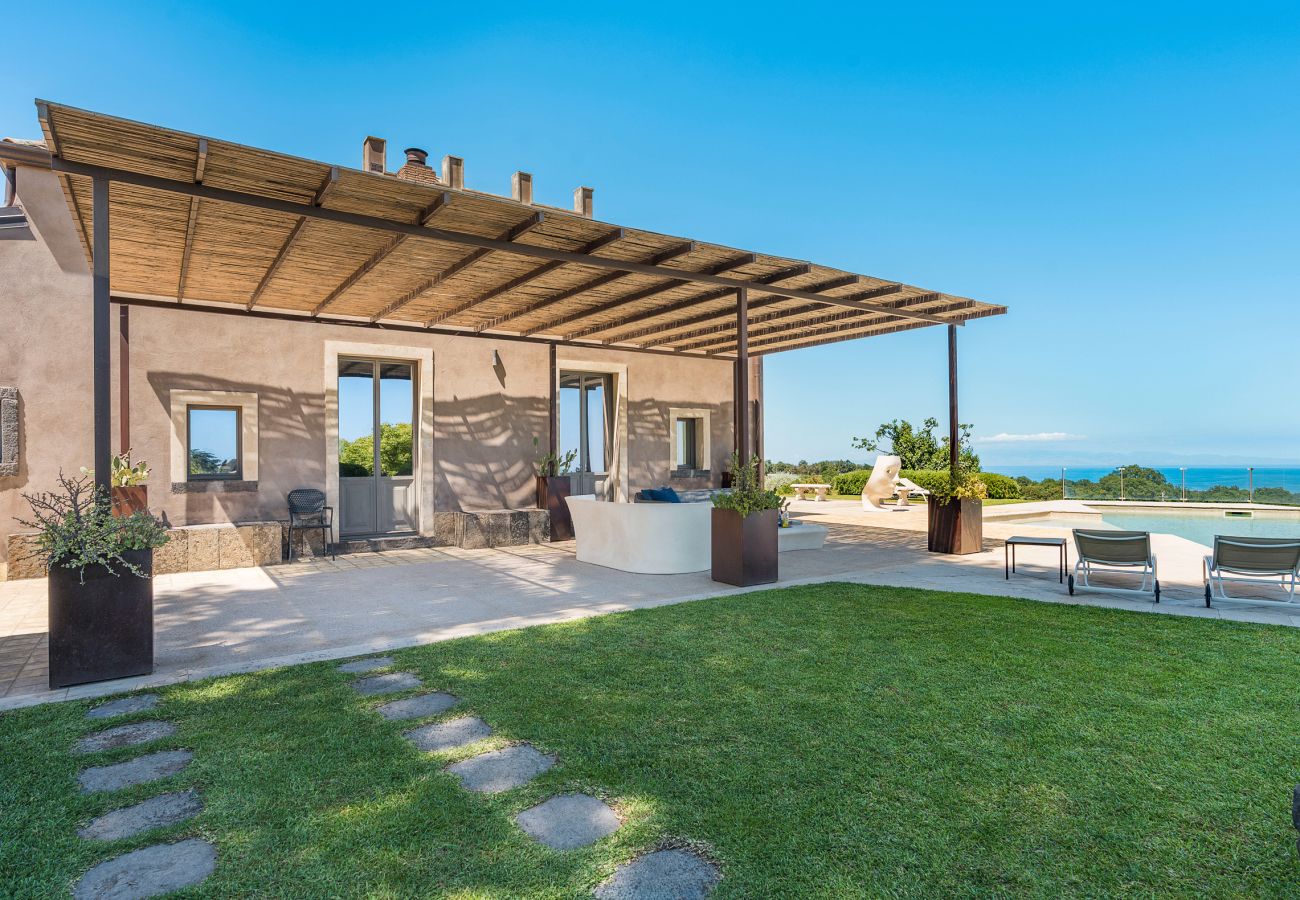 Villa in Zafferana Etnea - Villa with private pool, wellness and small football pitch