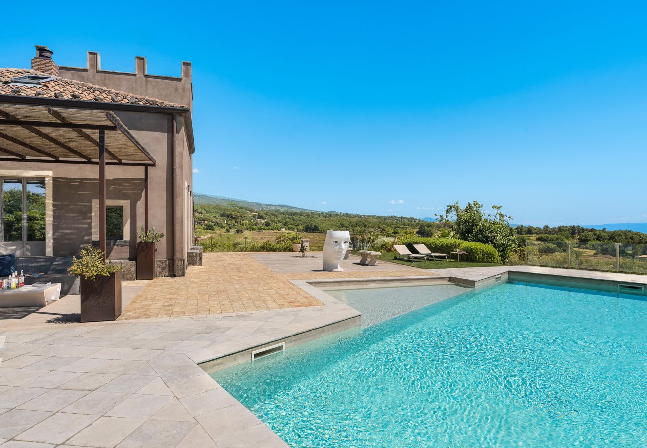 Villa in Zafferana Etnea - Villa with private pool, wellness and small football pitch