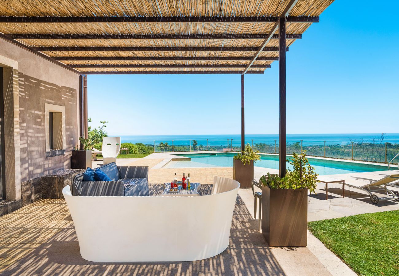 Villa in Zafferana Etnea - Villa with private pool, wellness and small football pitch