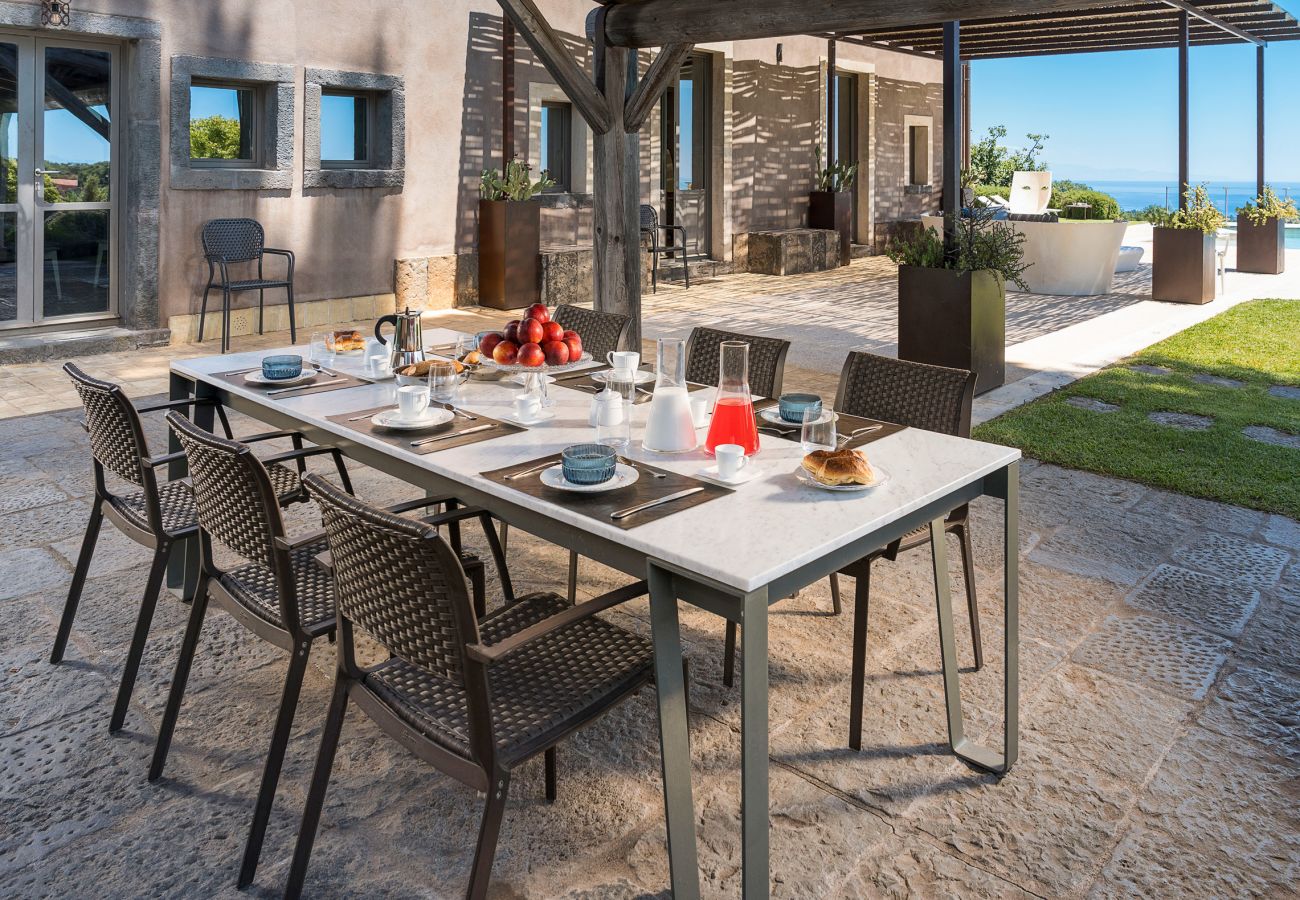 Villa in Zafferana Etnea - Villa with private pool, wellness and small football pitch