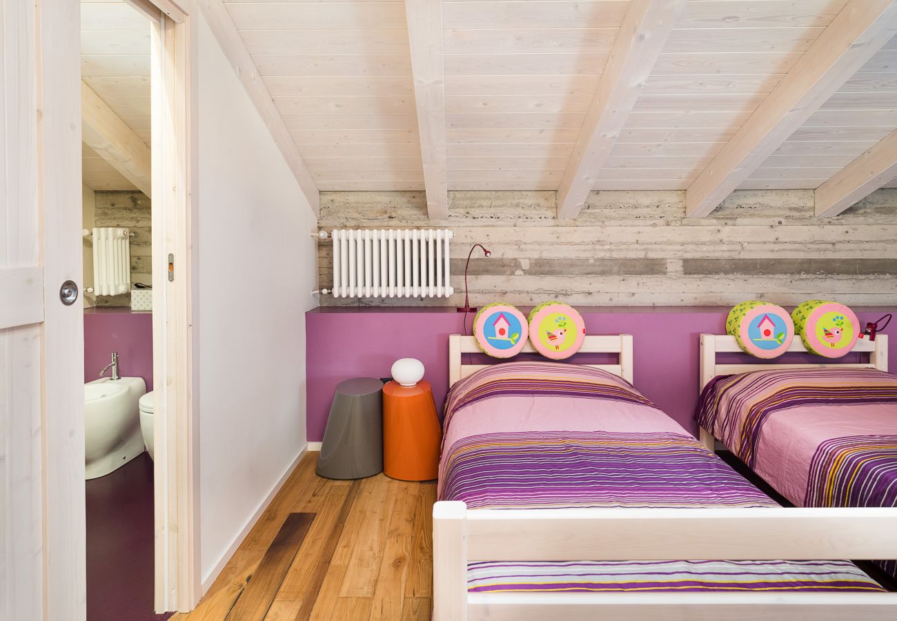 Villa in Zafferana Etnea - Villa with private pool, wellness and small football pitch