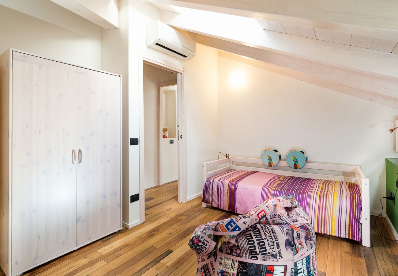 Villa in Zafferana Etnea - Villa with private pool, wellness and small football pitch